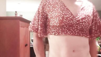 Tranny LisaB. takes her clothes off slowly. - 9 image