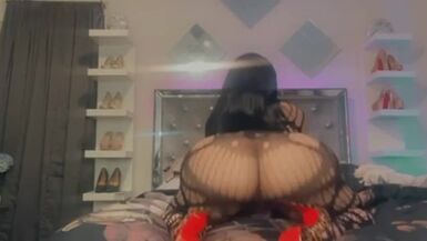 Tsavahex Big Booty in Red Bottoms - 1 image