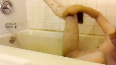 Shaving both my lower Legs - 12 image