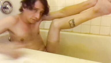 Shaving both my lower Legs - 15 image