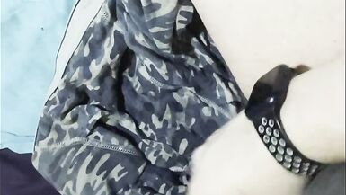 XxXThC playing with her big clit & cummin - 7 image