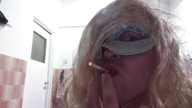 Lipstick and Cigarette. - 10 image