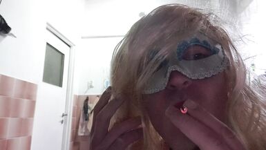 Lipstick and Cigarette. - 6 image