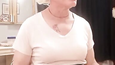 Lisa B fucking herself - 13 image