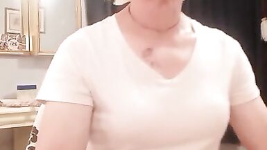 Lisa B fucking herself - 3 image