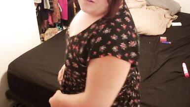 Curvy Trans Girl Masturbation - 2 image