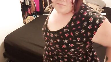 Curvy Trans Girl Masturbation