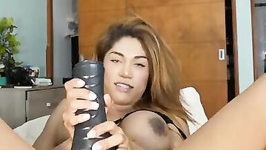 shemale Tastytrap-19 got her precum on her own eye,