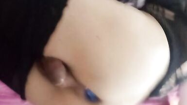 Crossdresser con malla sexy juega con su ano y se pajea - 3 image