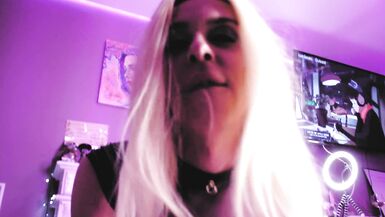 Brunette Domina Eva Latex play with a Blonde Shemale Fetish Tranny Hot Bridget Strapon Suck toys - 10 image