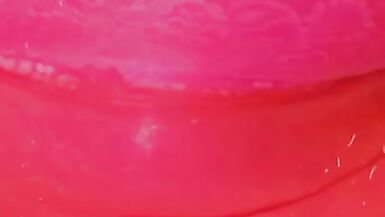 Simmy Violet feeling it again