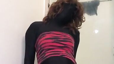 Fetish tranny hands free cum riding butt plug - 5 image