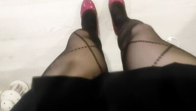 Sissy in new tights and shoes when the wife is not at home - 2 image