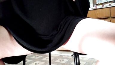 Lazy tgirl Lily pees while eating breakfast - 8 image