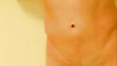 Bathtime washing myself to a orgasm