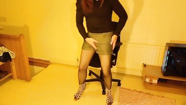 A long pantyhose tease - 3 image