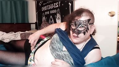 Transwoman jerks off with toys can has a yummy cumshot - 4 image