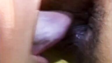 Bottom boy wraps lips around Brazilian fair-haired ts cock - 9 image