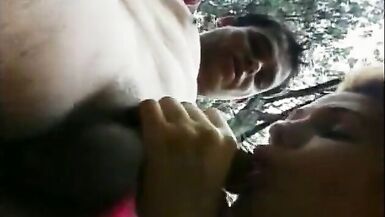 Blonde tranny babe Claudia Hunter bends over and takes hard - 3 image