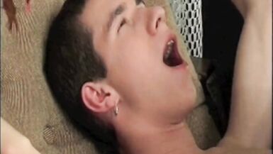 1077 sexy latina transexuel fucked by straight boy curious - 5 image