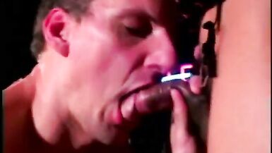 Queer dude can't resist to clean the pipe of exotic strip - 6 image