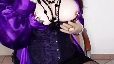 Satin Doll masturbation