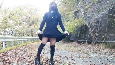 The pleasure of showing off your waist swinging outdoor masturbation after a long time - 4 image