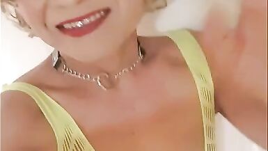 The Little Sissy Neon is back