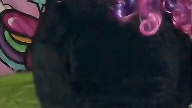 Destroyed my white pantyhose to ride my 12 inch monster - 6 image