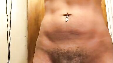 Normal size clytorus on a Generation Z woman and cumming - 3 image