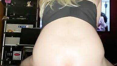 Sissy knotting large bad dragon!! - 10 image