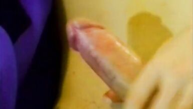 Blonde shemale gets head from sexy mature slut - 8 image