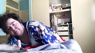 SUCKING MY BOYFRIENDS COCK ON MY TRANSPHOBIC MOMS BED - 3 image