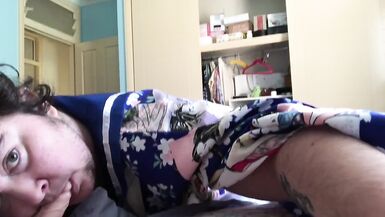 SUCKING MY BOYFRIENDS COCK ON MY TRANSPHOBIC MOMS BED - 4 image