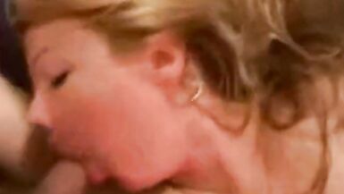 Gurls trying to Gulp cum - 12 image