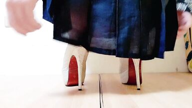 Ladyboy Ting Ting masturbation, need real cock fuck her. - 2 image