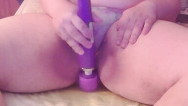 I use my wand after pissing my panties in bed. - 13 image