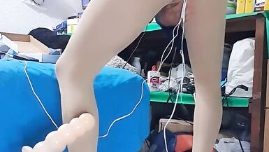 Big Dildo anal fuck with electric patch - 4 image