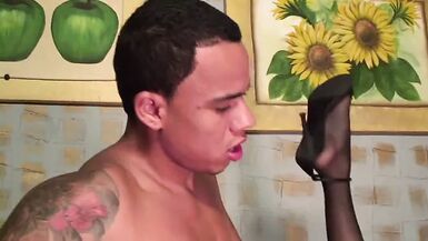 FAVELAS She-Male!!! - (from Robert Hill Prod.) - (Episode - 1 image