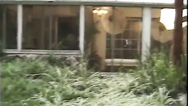 Asian chick want to try a shemale cock in her pussy - 2 image