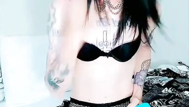 Worship my feet while I cum - 6 image