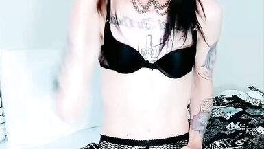 Worship my feet while I cum - 7 image