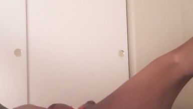 Corona Blue Balls In Red - 11 image