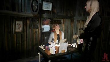 Latex Domme Destroys Willing Slave - 2 image