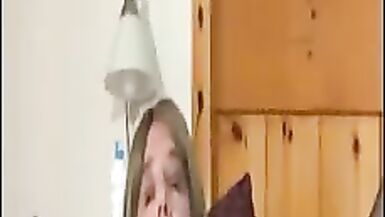 Cliares Christmas video - 14 image