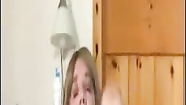 Cliares Christmas video - 15 image