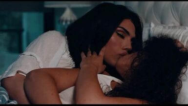 Hot transexual fuck girl - 1 image