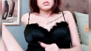 YUMMY TRAP BITCH JERK HER BIG COCK AND CUM - 3 image