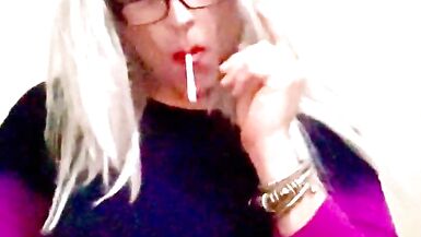 Marilyn Smoking Stroking Cumming - 10 image