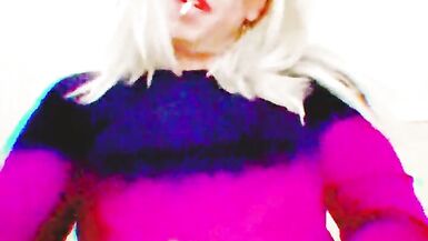 Marilyn Smoking Stroking Cumming - 12 image